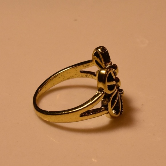 5/$25 Elegant Gold Butterfly Ring - Picture 3 of 7